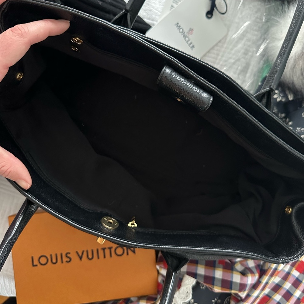 Chanel cerf tote with 24K gold hardware - Picture 7 of 13